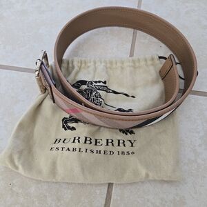 Authentic Unisex Burberry Beige Belt with Iconic Check Print Design Design